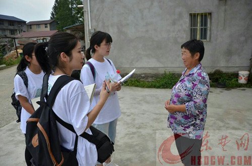 大学生“三下乡” 聚焦农村文化建设 大学生“三下乡” 聚焦农村文化建设